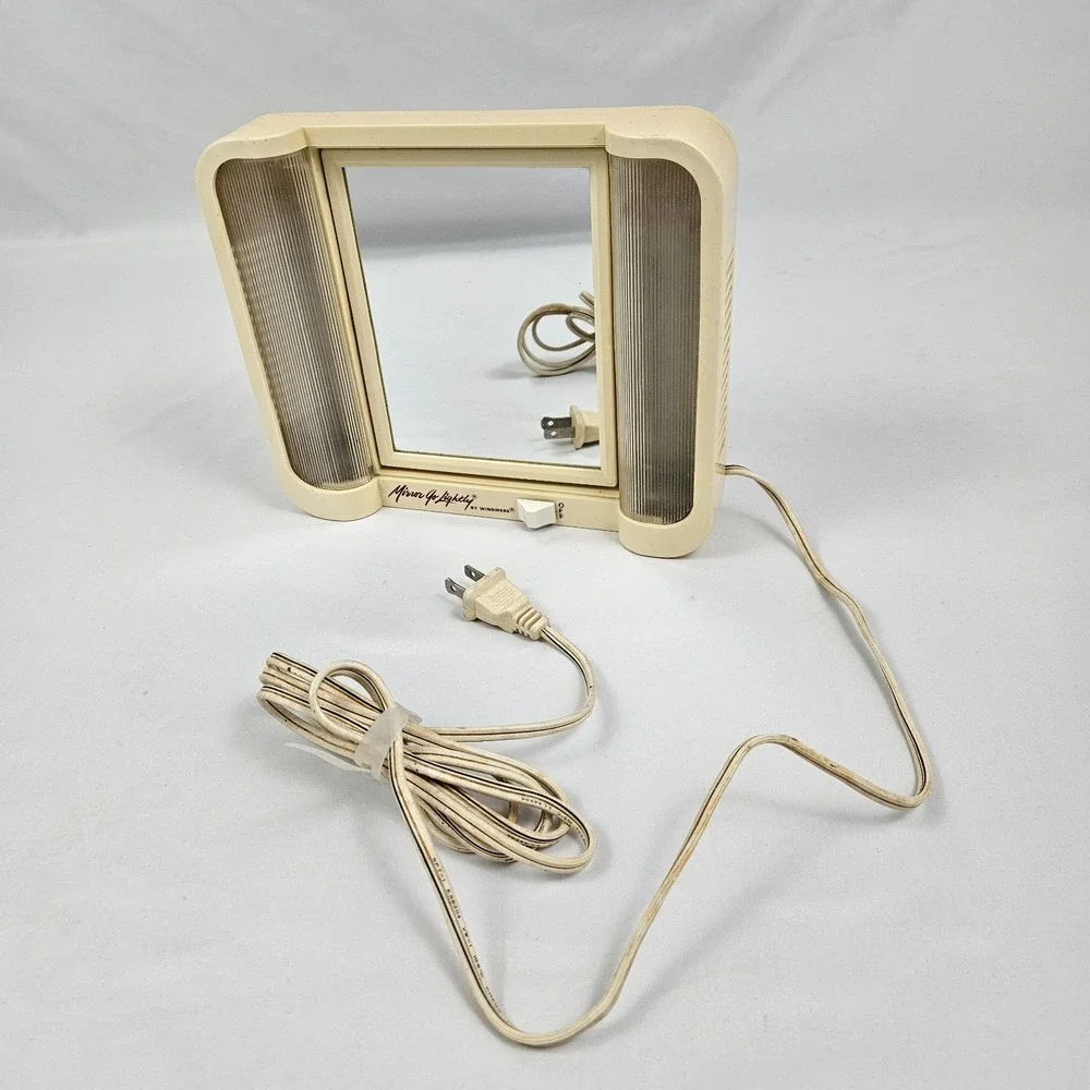 Mirror Go Lightly vintage mirror